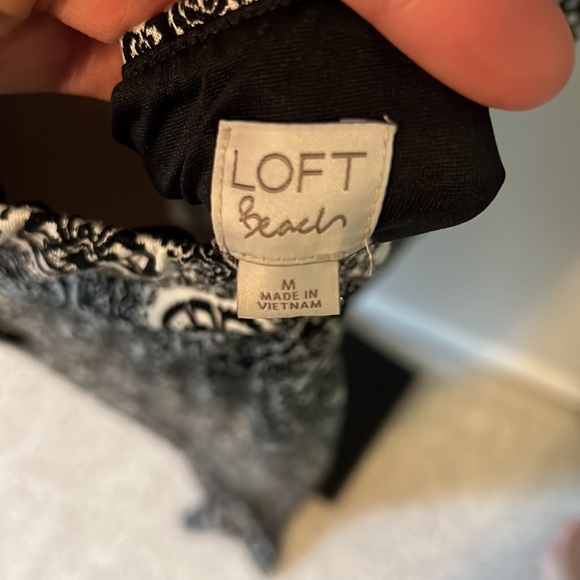 Romper/Jumpsuit - Picture 6 of 6